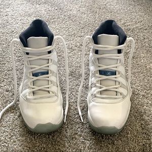 Mens Jordan Retro 11’s Legend Blues